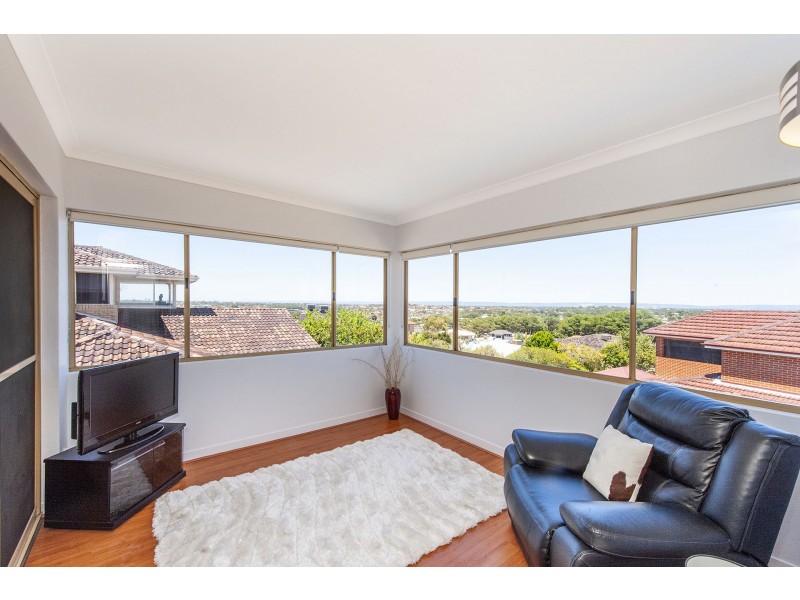 17 Riley Road, Kardinya WA 6163