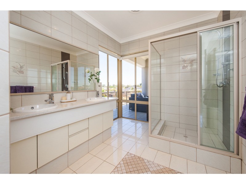 17 Riley Road, Kardinya WA 6163