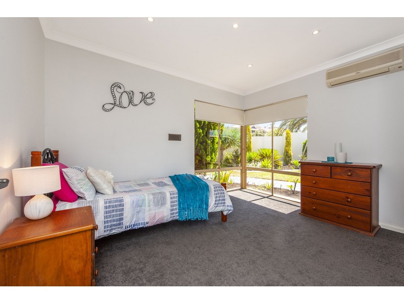 17 Riley Road, Kardinya WA 6163