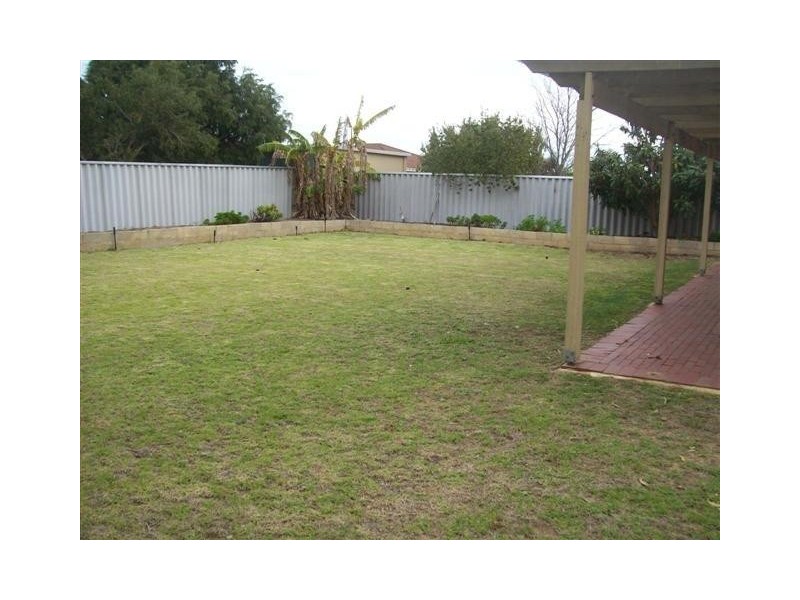 24 Gidgi Way, Waikiki WA 6169