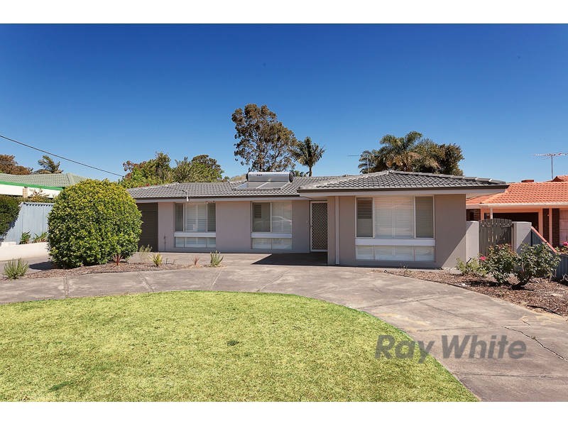11 Loris Way, Kardinya WA 6163
