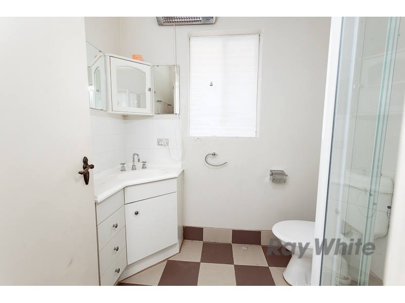 11 Loris Way, Kardinya WA 6163