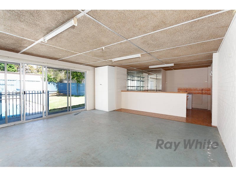 11 Loris Way, Kardinya WA 6163