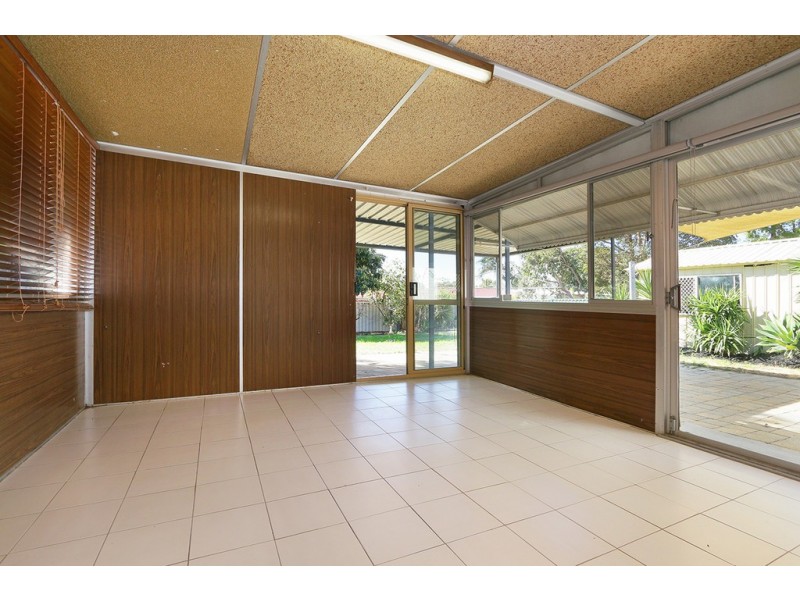 30 Williams Road, Coolbellup WA 6163