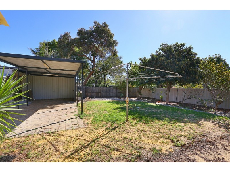 30 Williams Road, Coolbellup WA 6163