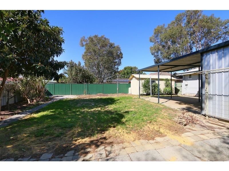 30 Williams Road, Coolbellup WA 6163