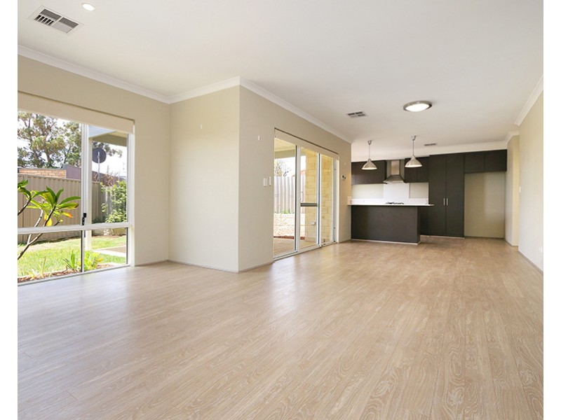 12B Walker Court, Kardinya WA 6163