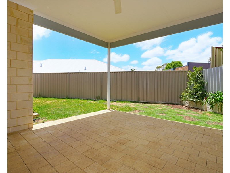 12B Walker Court, Kardinya WA 6163
