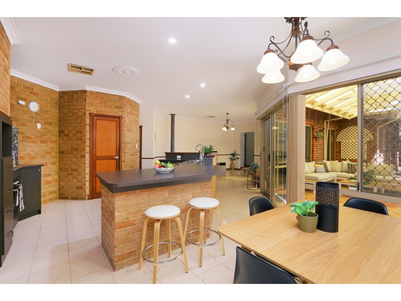 19 Inwood Place, Murdoch WA 6150