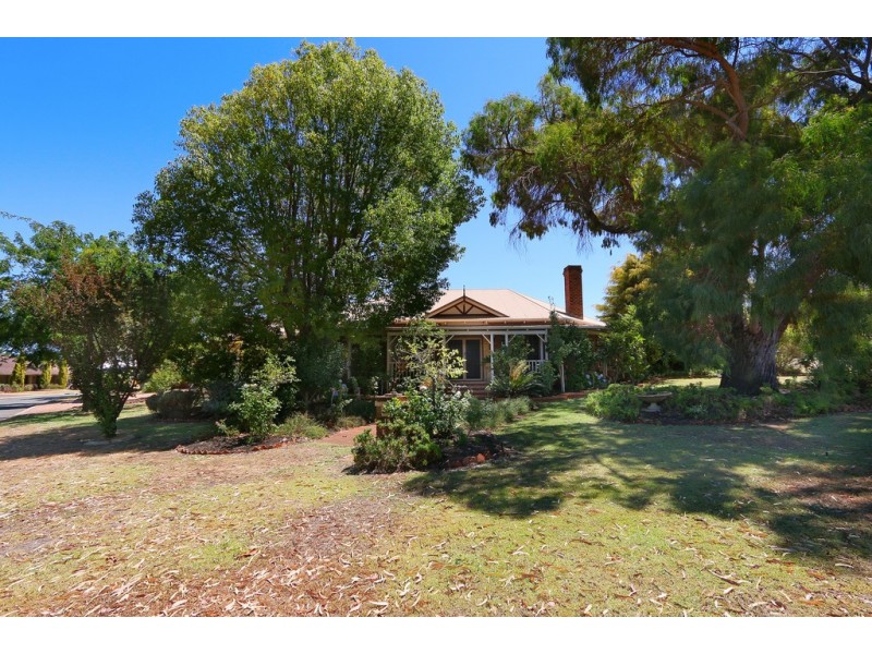 19 Inwood Place, Murdoch WA 6150