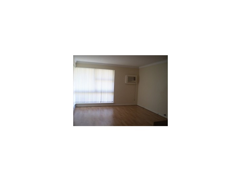 4B Ochiltree Way, Kardinya WA 6163