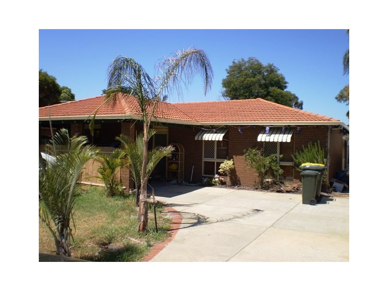 4  Colonial Drive, Bibra Lake WA 6163