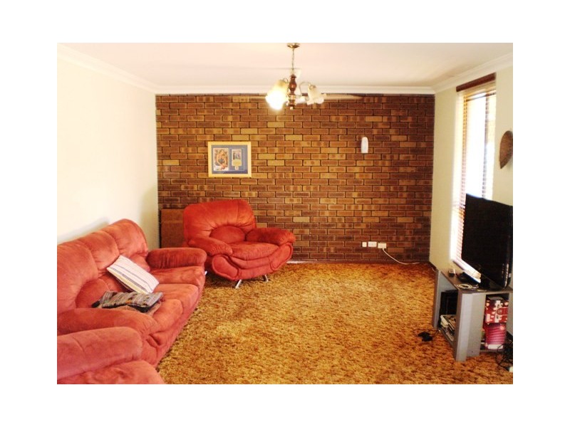 4  Colonial Drive, Bibra Lake WA 6163