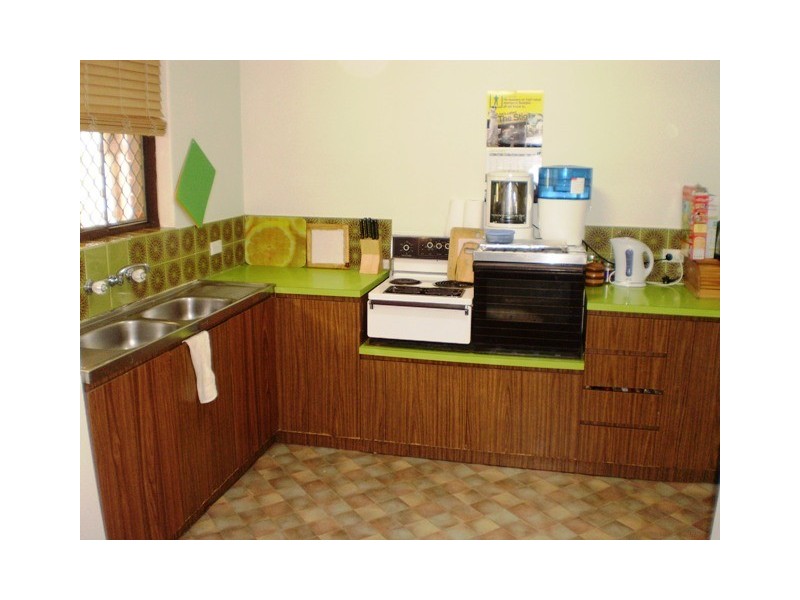 4  Colonial Drive, Bibra Lake WA 6163