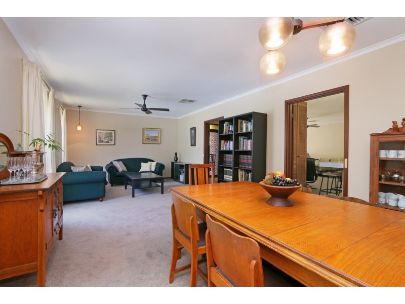 21 Bartling Crescent, Bateman WA 6150