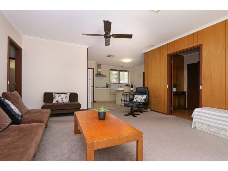 21 Bartling Crescent, Bateman WA 6150