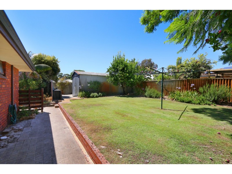 21 Bartling Crescent, Bateman WA 6150