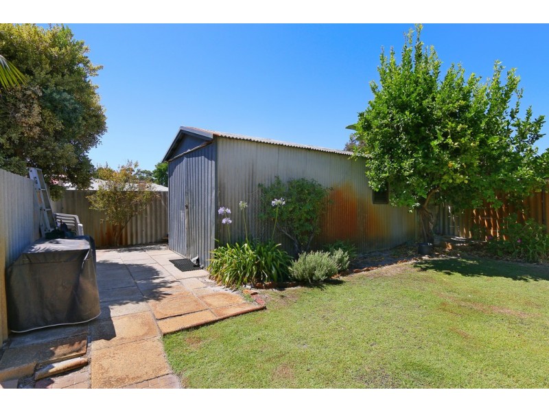 21 Bartling Crescent, Bateman WA 6150