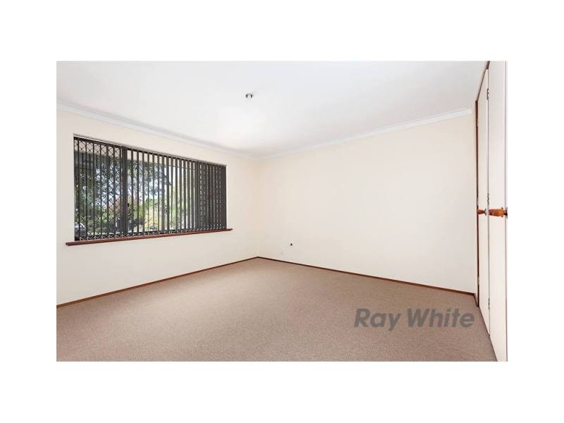 56 Davies Cres, Kardinya WA 6163