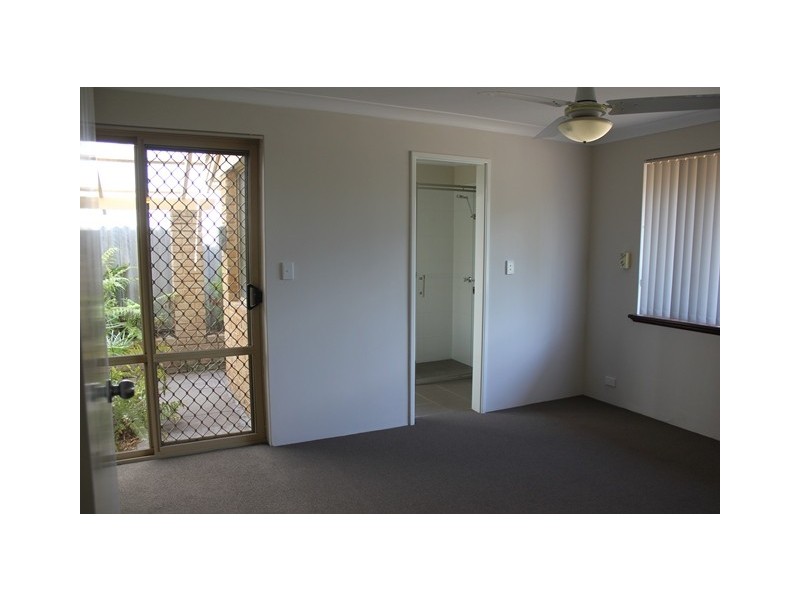 8 Borell Place, Kardinya WA 6163