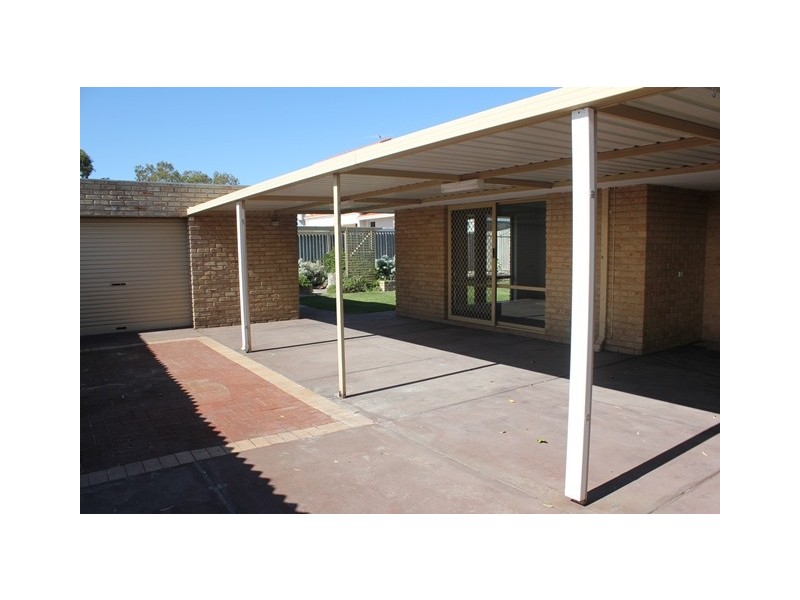 8 Borell Place, Kardinya WA 6163