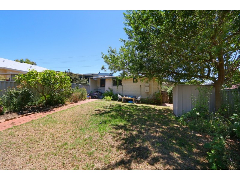 115A Cordelia Ave, Coolbellup WA 6163