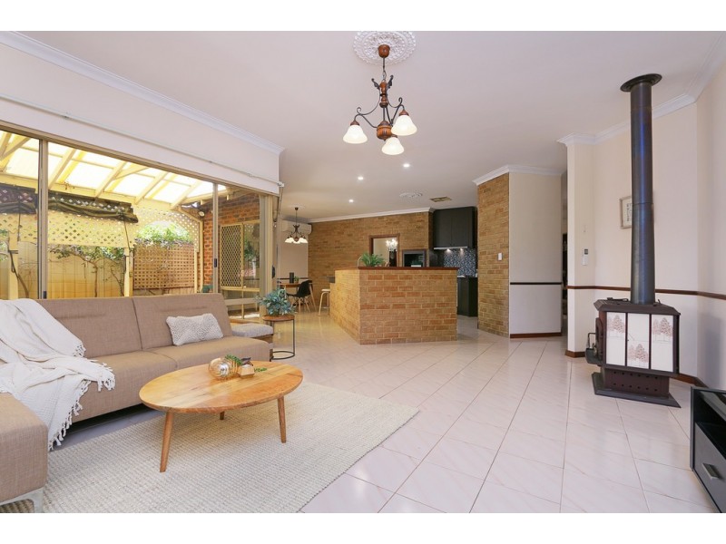 19 Inwood Place, Murdoch WA 6150