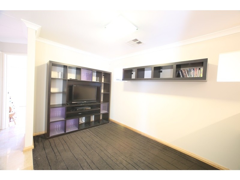 12 Stainer St, Willagee WA 6156