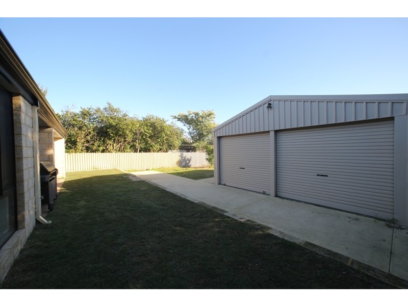 12 Stainer St, Willagee WA 6156