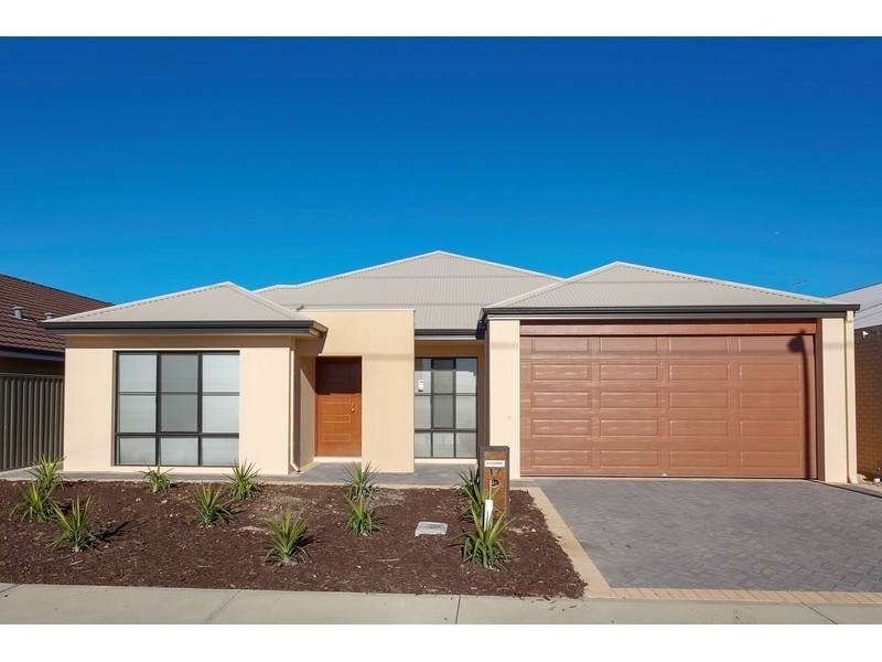 17 Tomkins Way, Harrisdale WA 6112