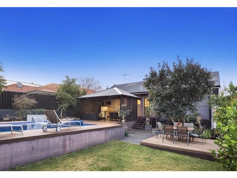 13 Hockin Street, Willagee WA 6156