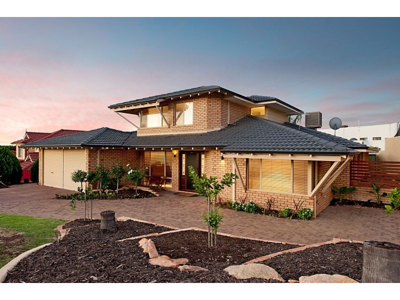 37 Riley Rd, Kardinya WA 6163