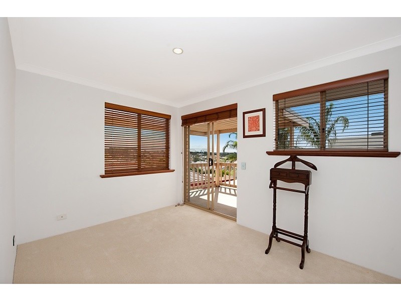 37 Riley Rd, Kardinya WA 6163