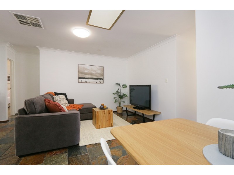 6 Sowden Drive, Samson WA 6163