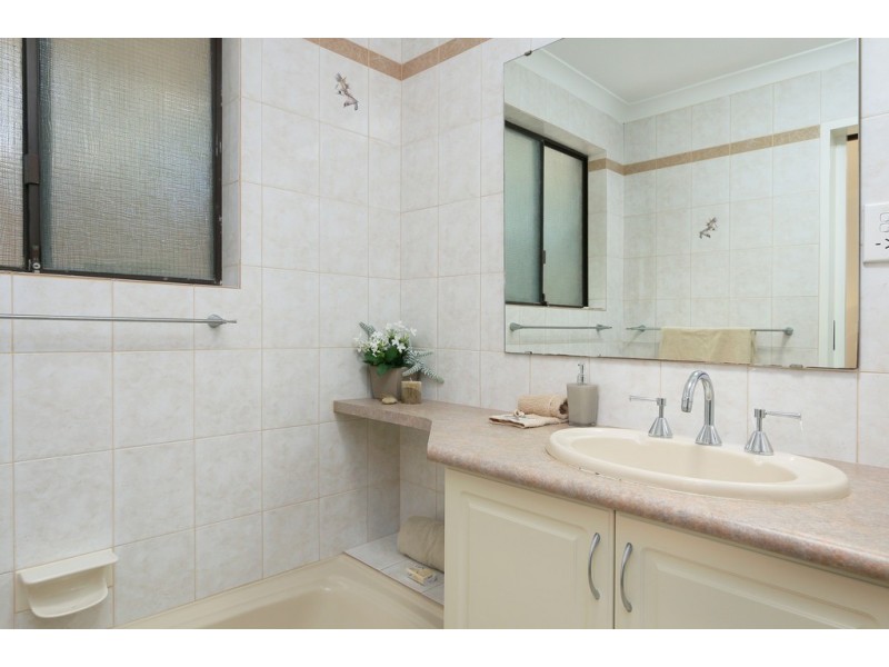 6 Sowden Drive, Samson WA 6163