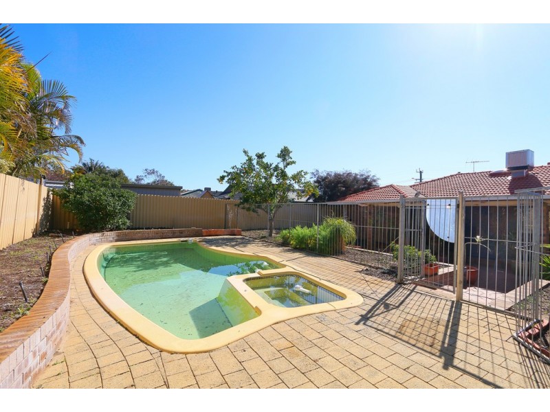 6 Sowden Drive, Samson WA 6163