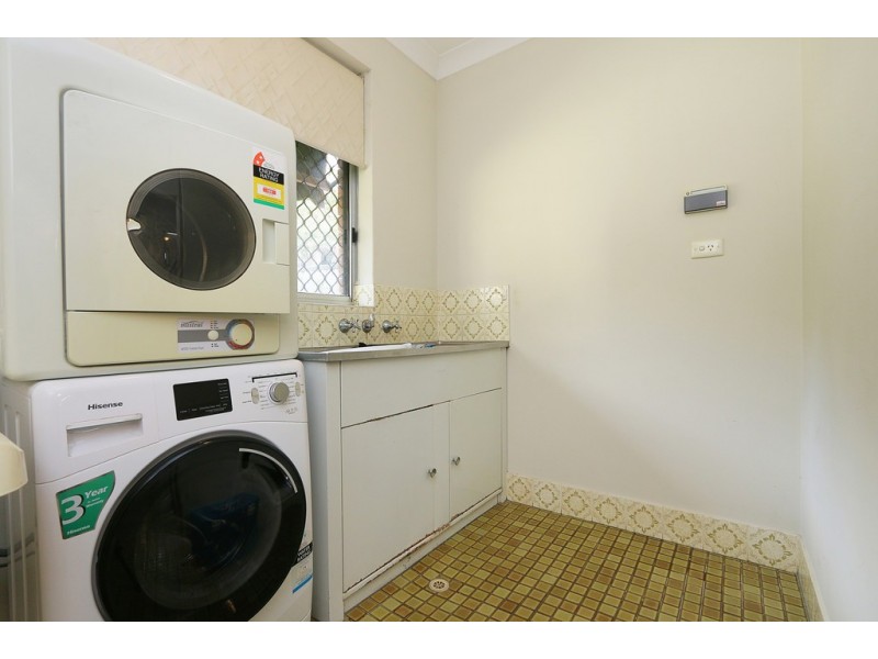 119 Gilbertson Rd, Kardinya WA 6163