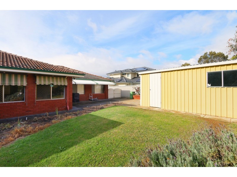 119 Gilbertson Rd, Kardinya WA 6163