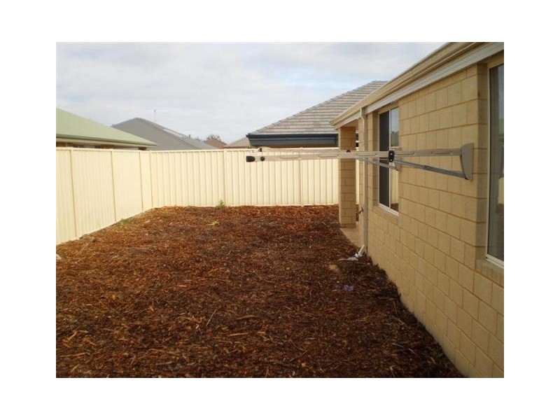 29 Daviesia Turn, Success WA 6164