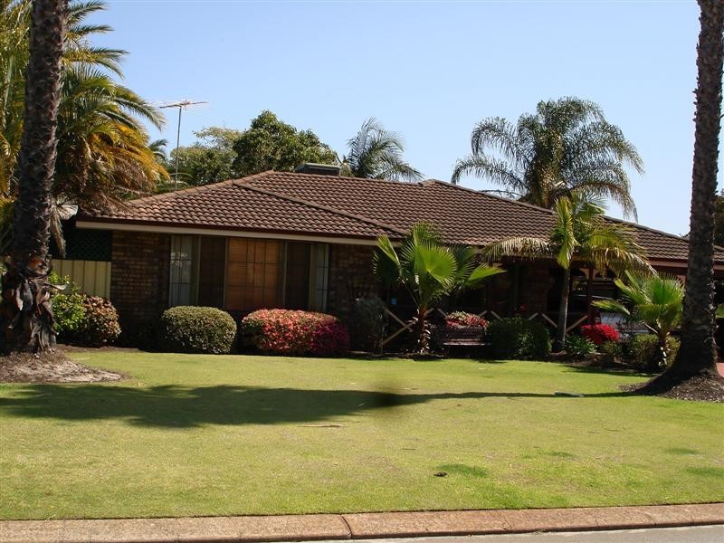 9 Marlene Way, Bibra Lake WA 6163