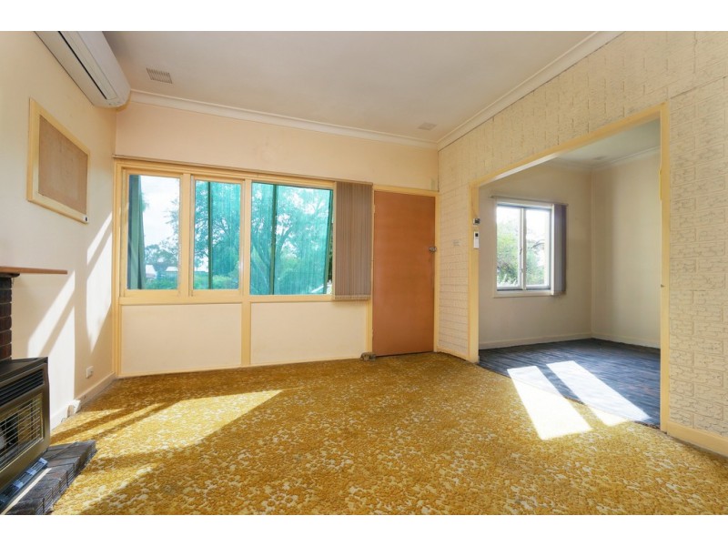 9 Treeby Street, Coolbellup WA 6163