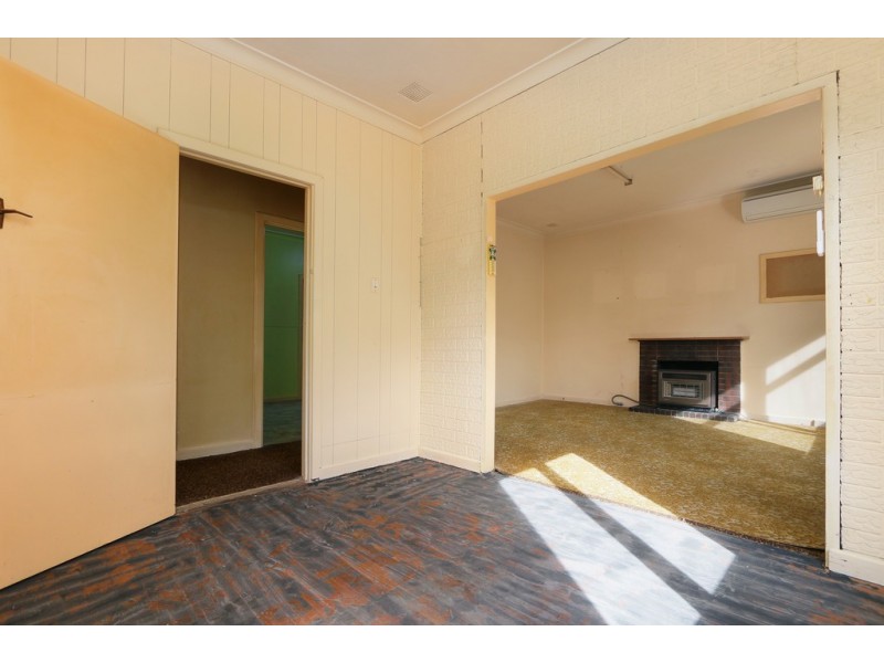 9 Treeby Street, Coolbellup WA 6163