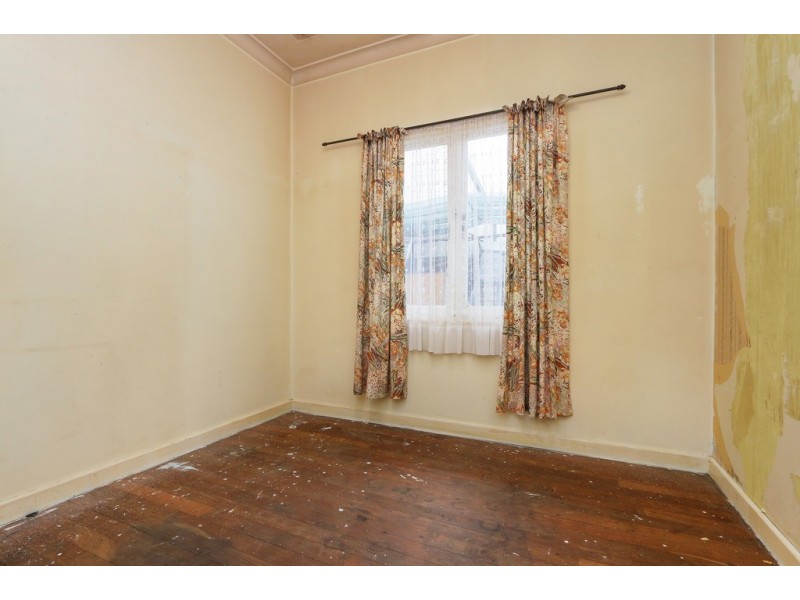 9 Treeby Street, Coolbellup WA 6163