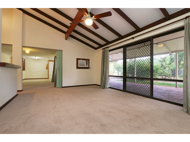 23 Meller Road, Bibra Lake WA 6163