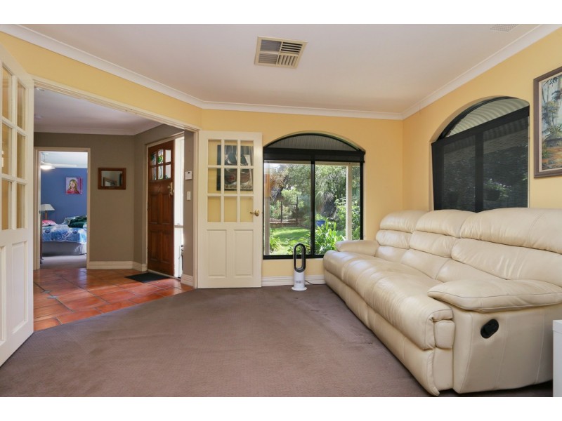 52 Lafayette Bvde,, Bibra Lake WA 6163