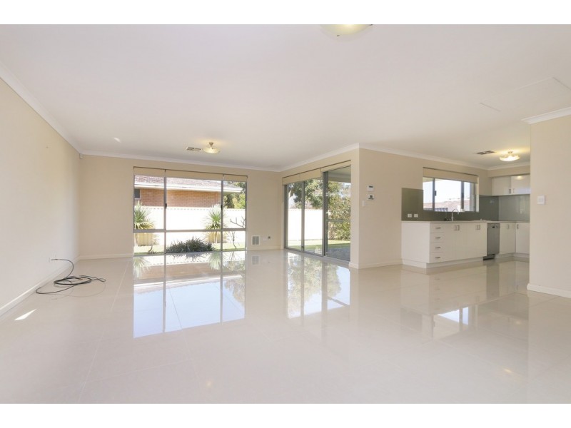 1 Thorman Place, Booragoon WA 6154