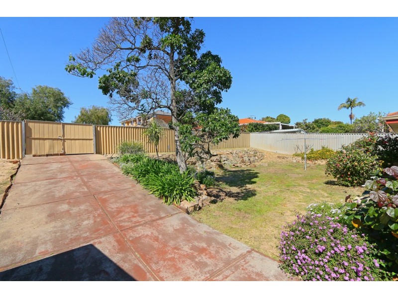 5 Pinewood Ave, Kardinya WA 6163