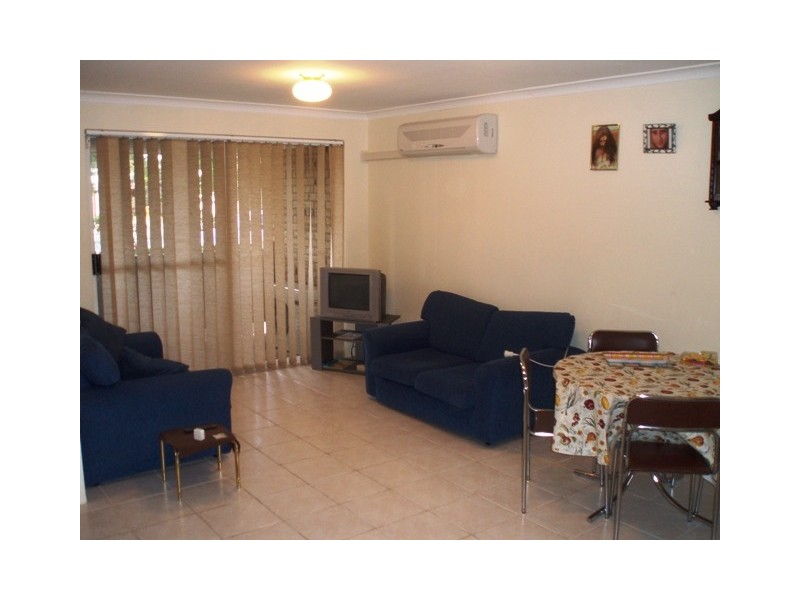 19/2 Pinewood Ave, Kardinya WA 6163