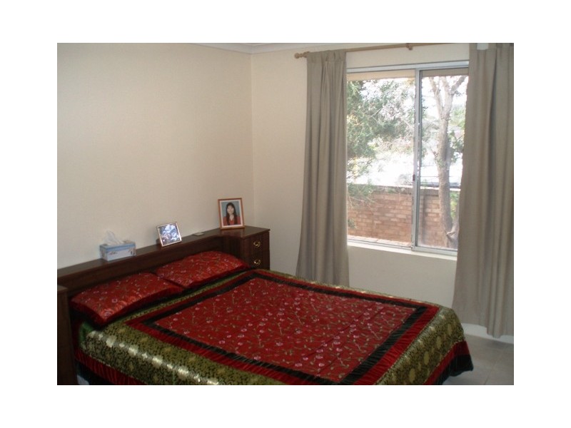 19/2 Pinewood Ave, Kardinya WA 6163