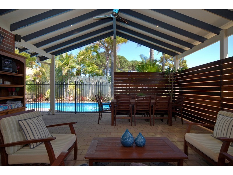 72 Riley Rd, Kardinya WA 6163